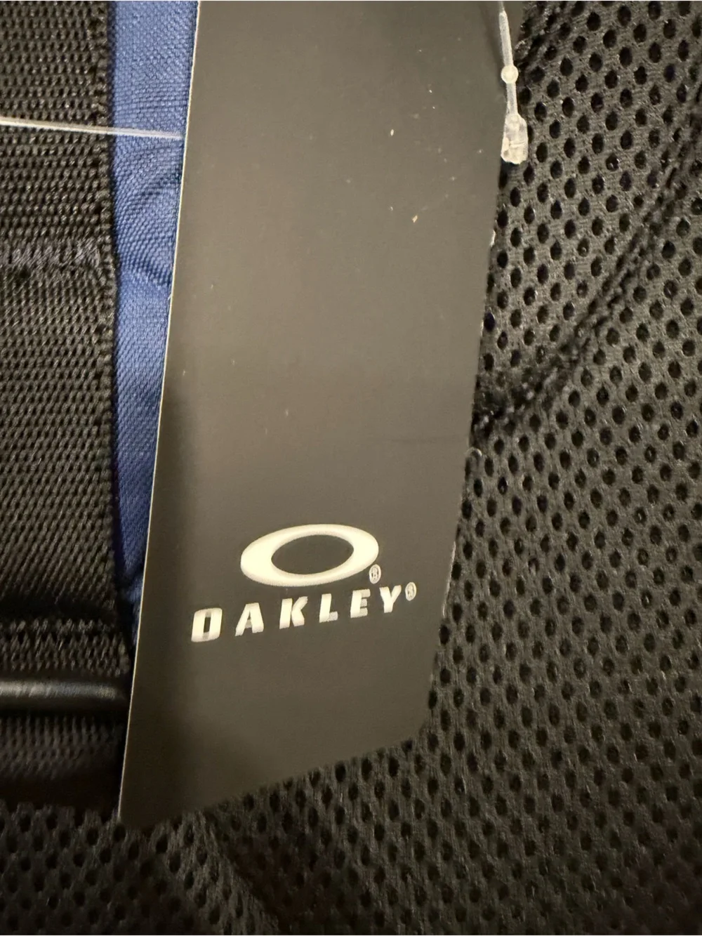 NWT OAKLEY SPORTS BACKPACK NAVY